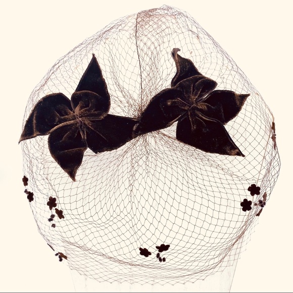 Vintage 1950s Brown Velvet Bow Whimsey Fascinator